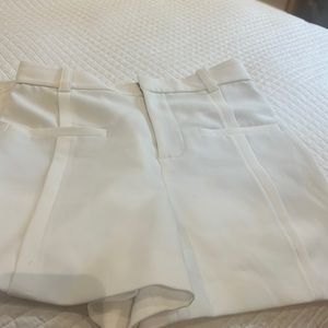 Women’s white Zara shorts